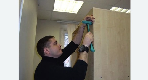 Разборка и сборка мебели в офисе. Усинск